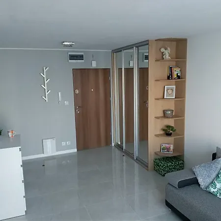 Apartament Centrum アパート シェドルツェ