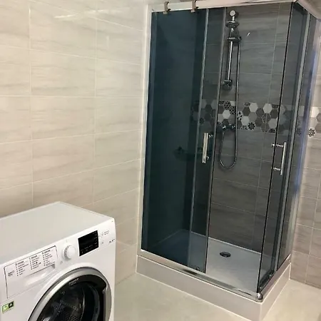 Apartament Centrum * シェドルツェ